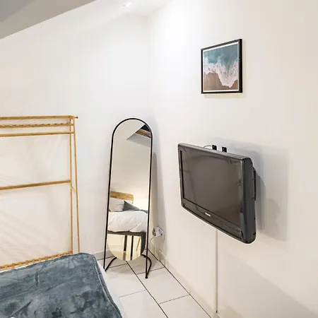 Smart Confort 14 - Appartement Confort Et Style Troyes Exterior foto